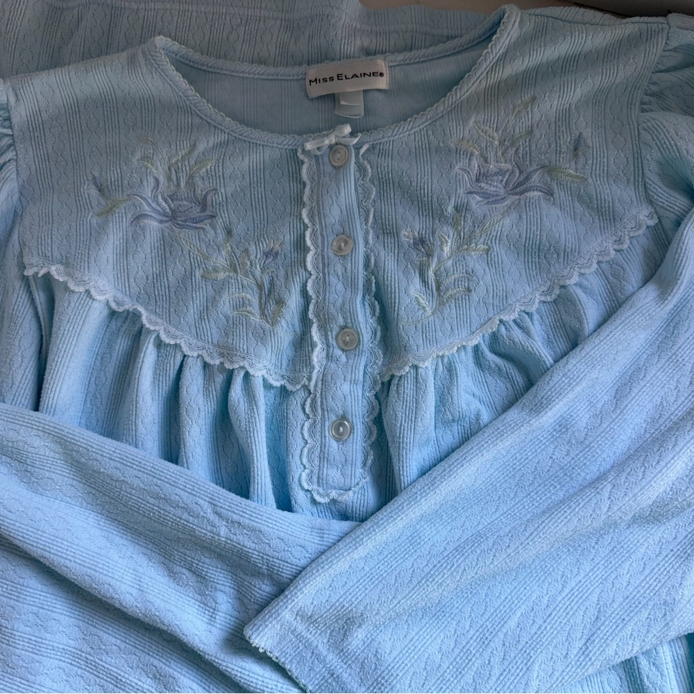 Miss Elaine blue nightgown sz L‎